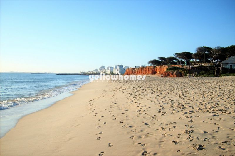 Contemporary living near the beach, brand new 2-bed apartments Central Algarve